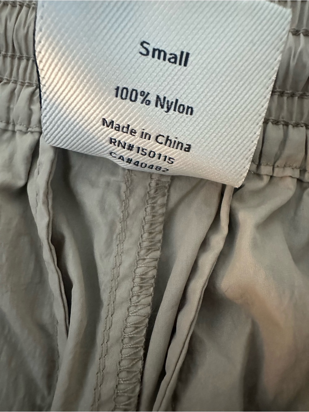 Varley Harmon High Rise 4” Drawstring Athletic Shorts Tan/Cream Trim Pockets - Picture 8 of 10
